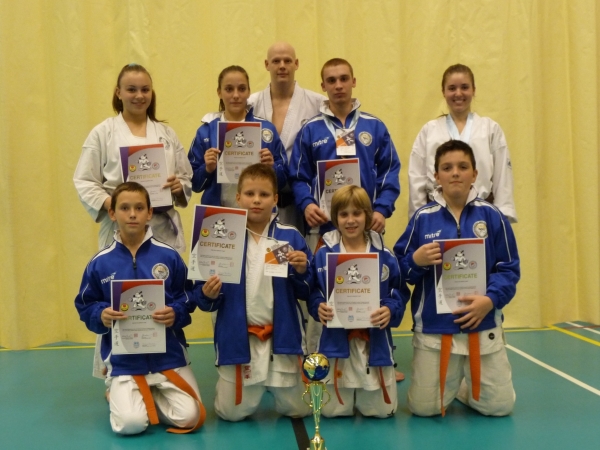 WUKF Gyermek �s Ifj�s�gi VIL�GBAJNOKS�G