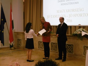 Dud�s �va - Magyarorsz�g j� tanul�ja - j� sportol�ja!