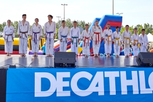 Decathlon - Sport�gv�laszt�