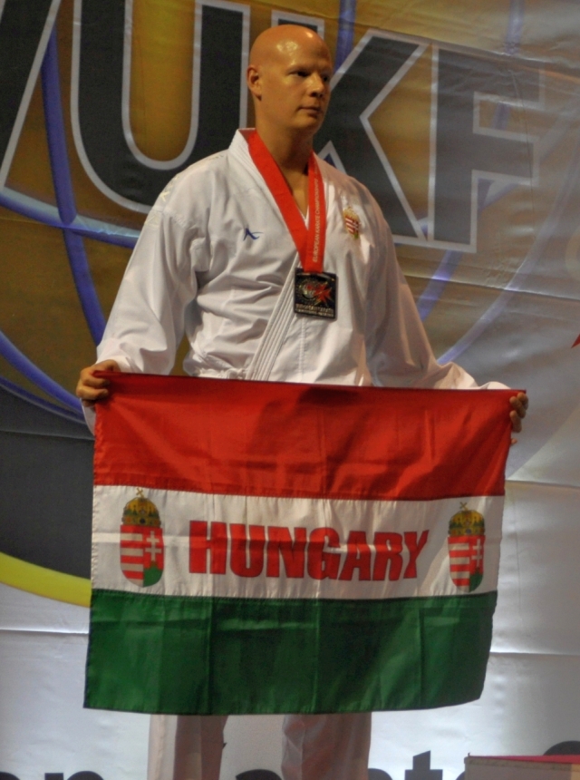 P�nzes Tam�s - Wado-ryu Kata Eur�pa-bajnok �s Kumite +85 kg Eur�pa-bajnoki ez�st�rmes
