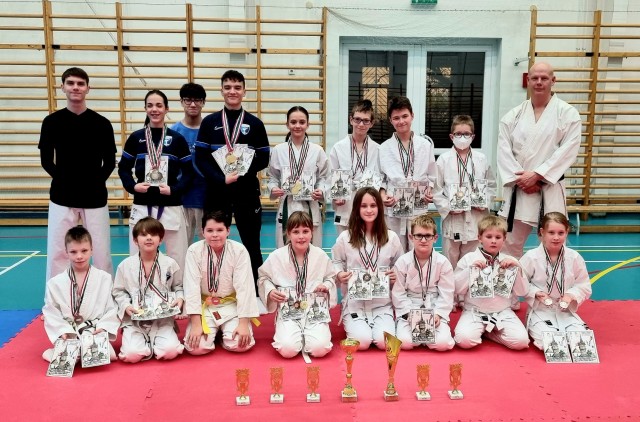 SZAC Karate SE versenyz�i