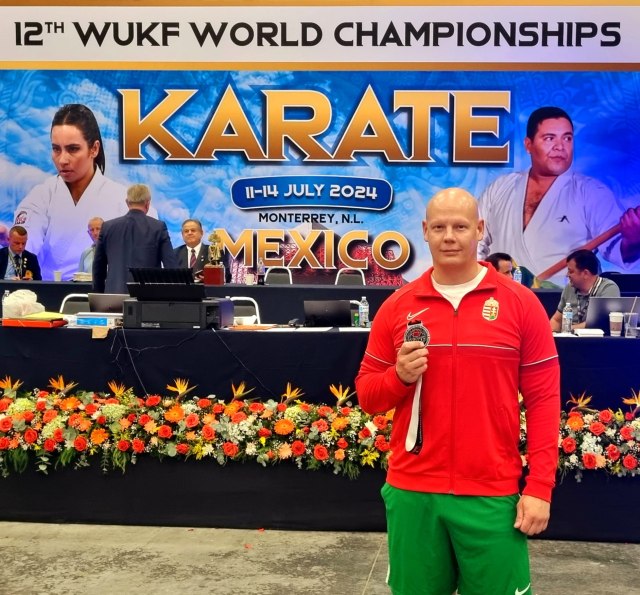 P�nzes Tam�s - Kumite VB ez�st�rmes