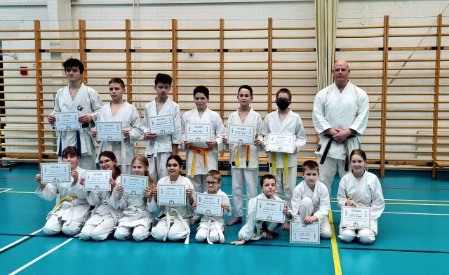 SZAC Karate SE sikeres vizsg�z�i