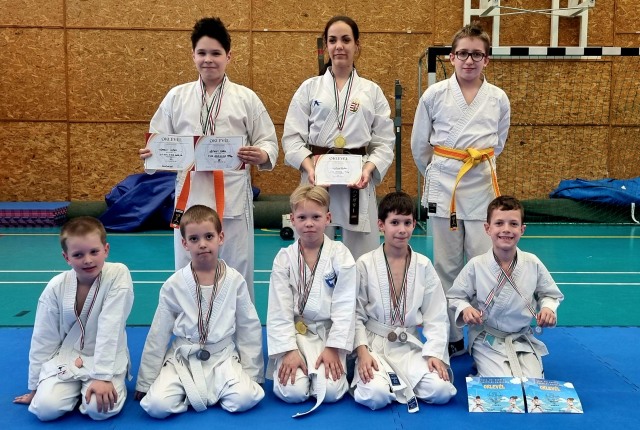 SZAC Karate SE sikeres csapata
