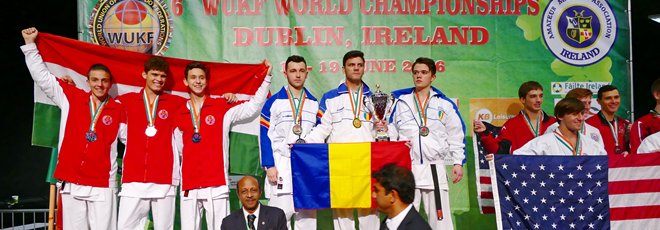 Csatl�s Botond, Voz�r Ferenc, Woog Arnold - Csapat kumite VB. 2. helyezettek